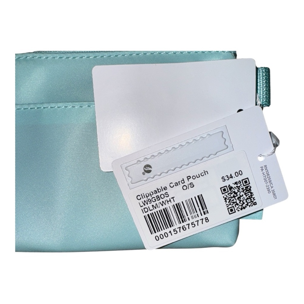 Lululemon Clippable Card Pouch, Ideal Mint / White OS NWT - Picture 3 of 3